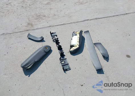 2024 Honda Hr-V 2Wd Ex-L/2Wd Ex-L W/O Bsi from USA, damaged, VIN 3CZRZ1H70RM757408